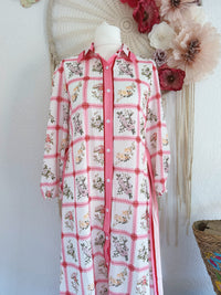 MAXIKLEID IM COTTAGE STIL - VERSCH. GRÖßEN