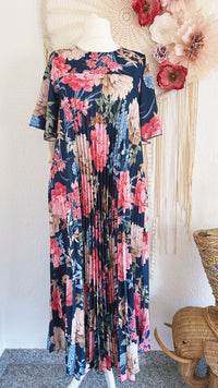 PLISSEEKLEID MIT ÄRMELCHEN UND BLÜTENPRINT IN DUNKELBLAU - ONE SIZE -