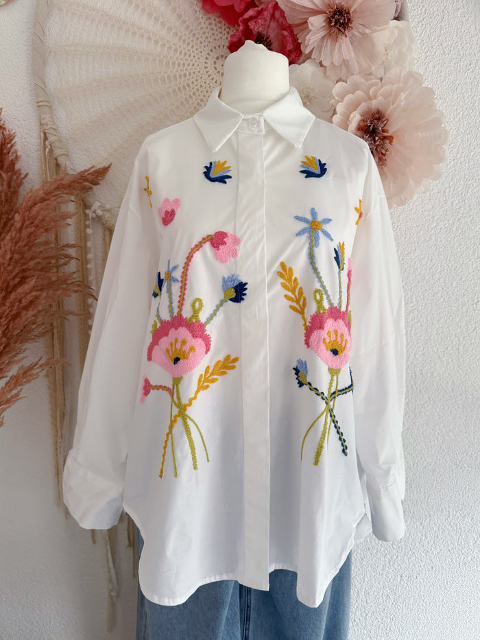 OVERSIZE-BLUSE MIT FLORALER STICKEREI - ONE SIZE -