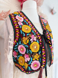 FLORALE BOHOWESTE MIT STICKEREIEN UND PAILLETTEN- ONE SIZE -