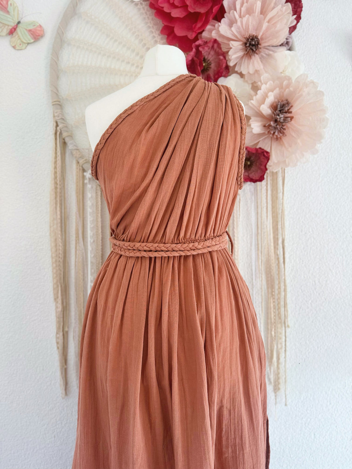 ONE-SHOULDER KLEID IN ROST - ONE SIZE -