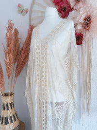 KAFTANKLEID IN CREME AUS SPITZE - ONE SIZE -