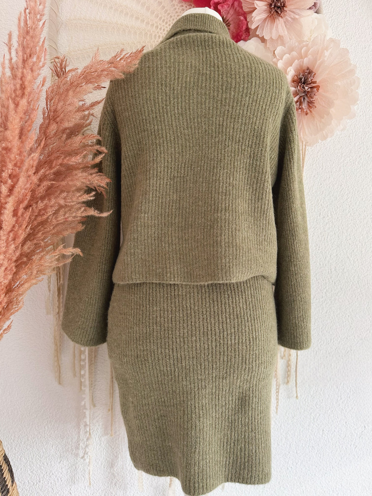 STRICK - ZWEITEILER - STRICKJÄCKEN & ROCK IN KHAKI - ONE SIZE -