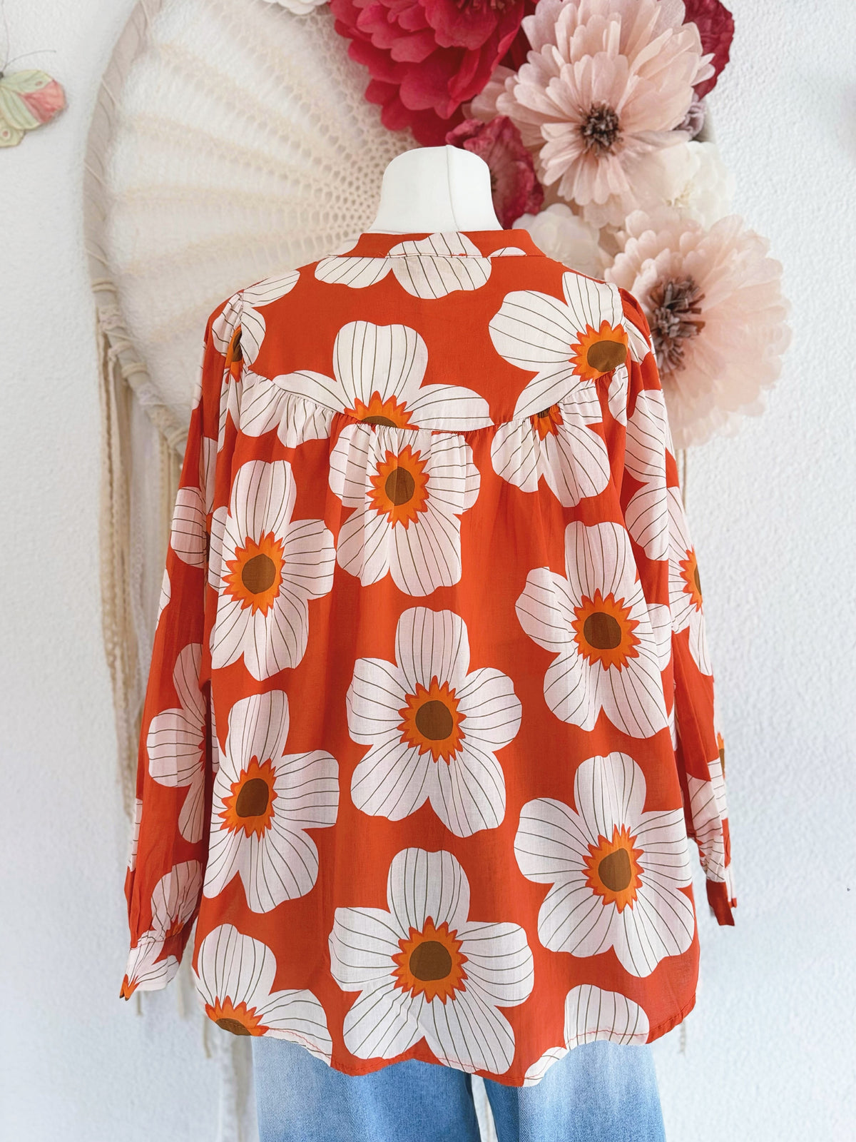 OVERSIZED BLUSE MIT BLÜTEN IM RETROSTIL - ONE SIZE -