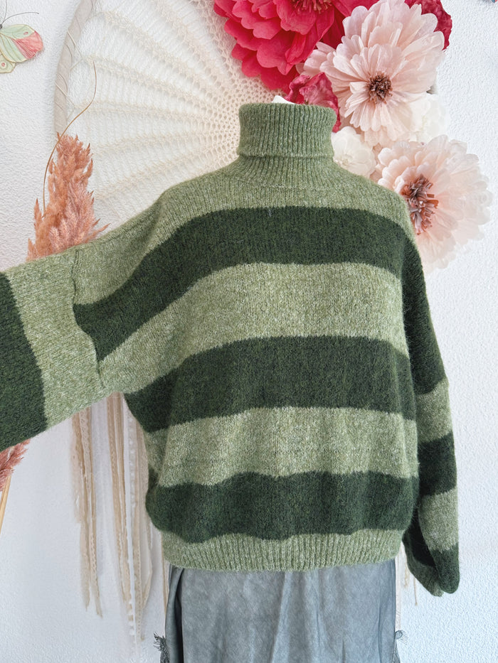 KUSCHELIGER ROLLKRAGENPULLOVER IN GRÜN - ONE SIZE -