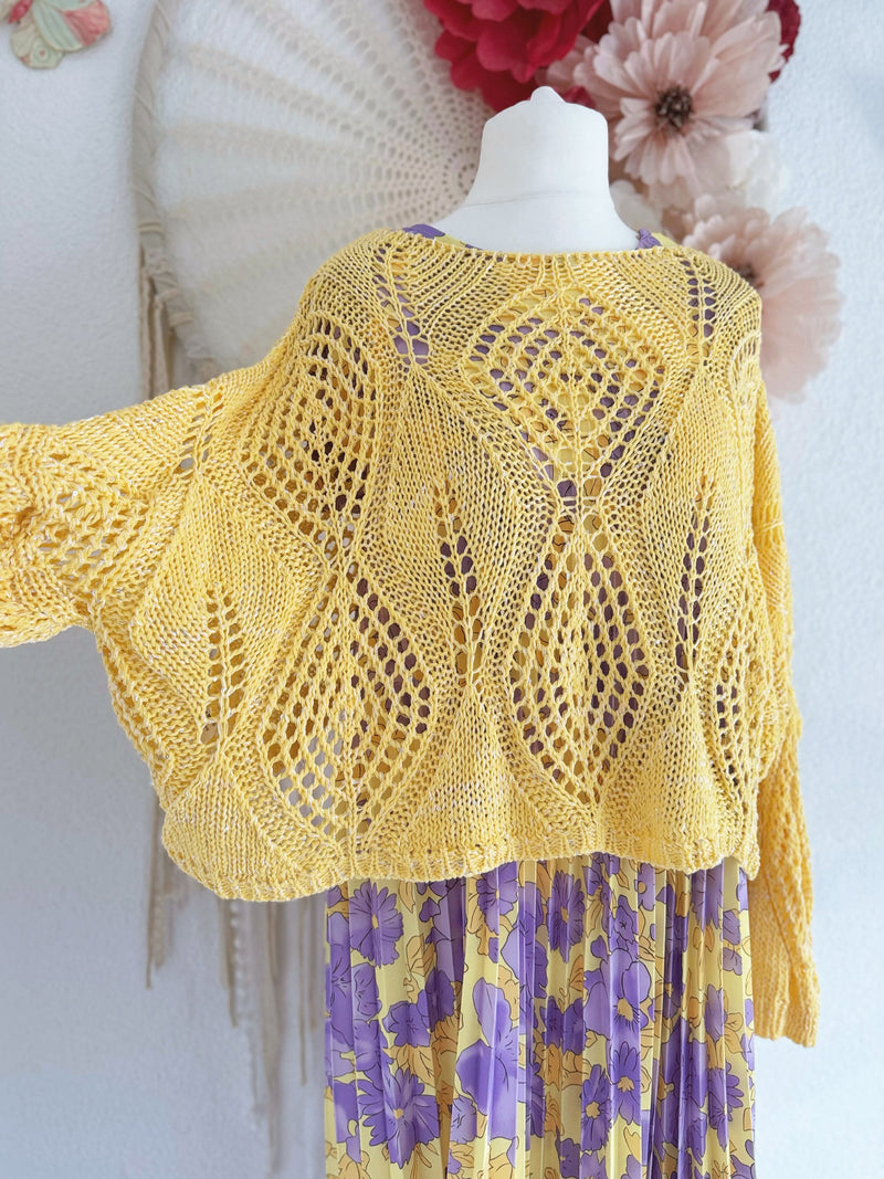 OVERSIZED CROCHETOBERTEIL IN GELB - ONE SIZE -