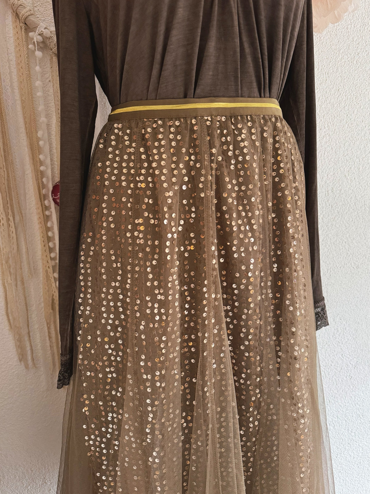 TÜLLROCK MIT PAILLETTEN IN BRAUN - ONE SIZE -