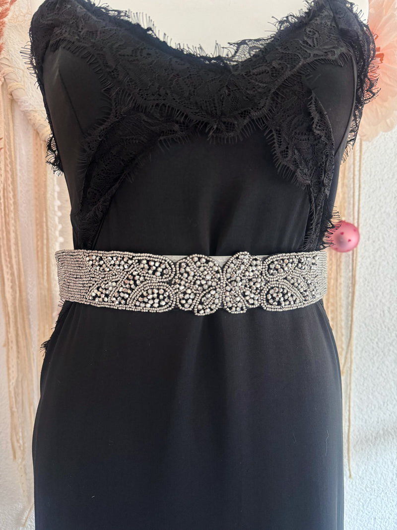 PERLENBESTICKTER GÜRTEL IN SCHWARZ/SILBER - VERSCH. GRÖßEN