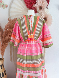 SOMMERLICHES BOHOKLEID MIT ETHNOPRINT IN NEONFARBEN - ONE SIZE