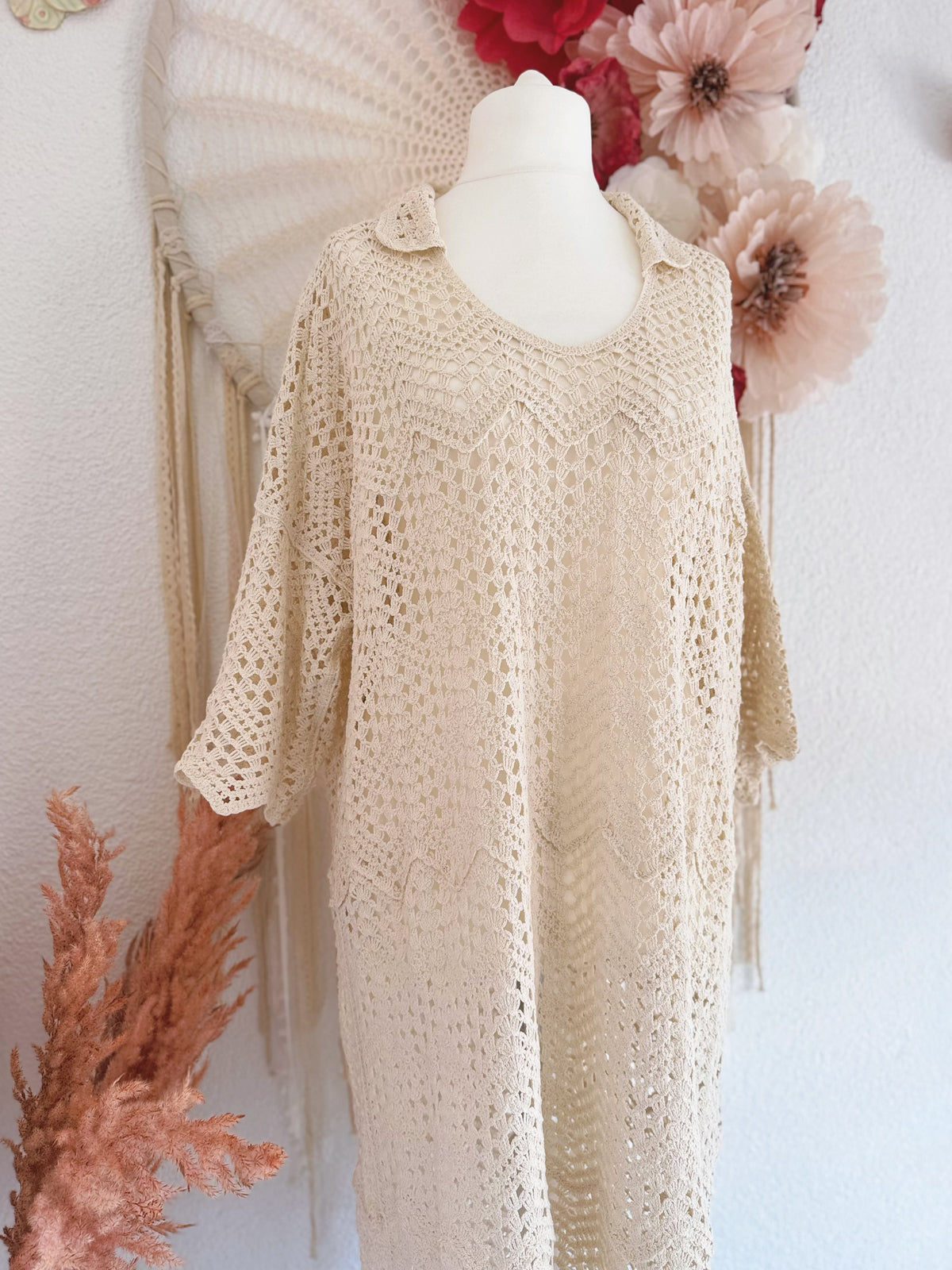 OVERSIZED CROCHETKLEID - ONE SIZE -