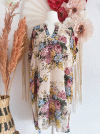 OVERSIZED TUNIKAKLEID MIT ROMANTISCHEM GOBELIN-MUSTER IN ROSA/BLAU - ONE SIZE -