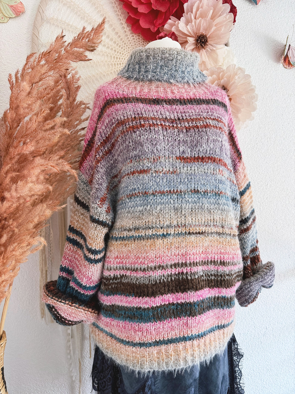 OVERSIZED STRICKPULLOVER MIT ROSA - ONE SIZE -