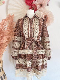 TUNIKLAKLEID MIT LEOMUSTER UND SPITZE - ONE SIZE -