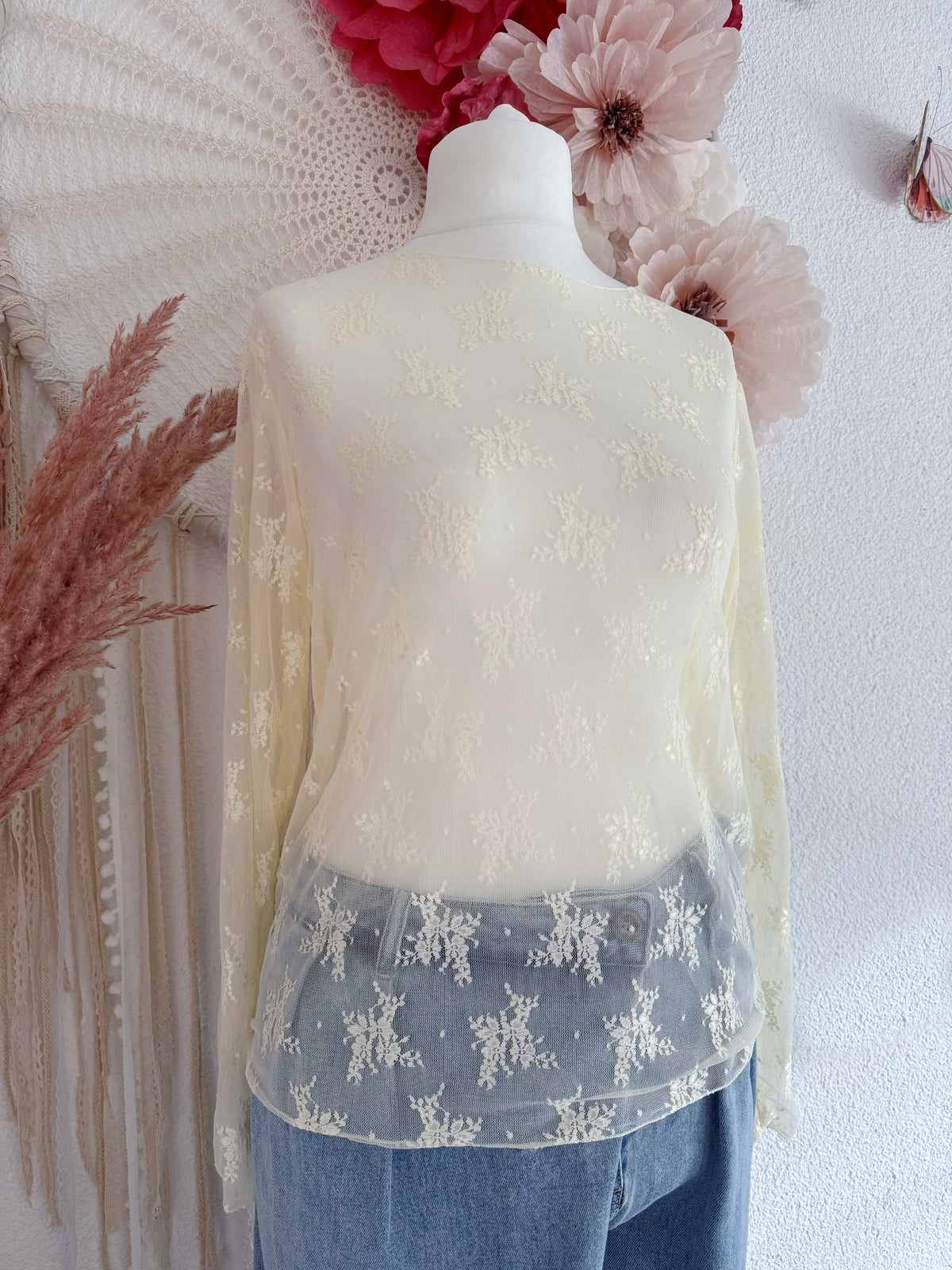 ZARTES SPITZEN-LANGARMSHIRT IN CREME - ONE SIZE -