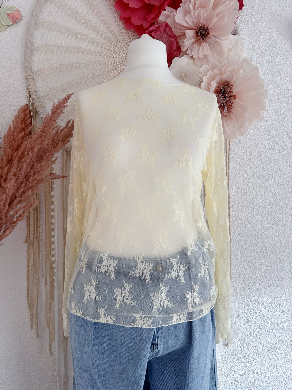 ZARTES SPITZEN-LANGARMSHIRT IN CREME - ONE SIZE -