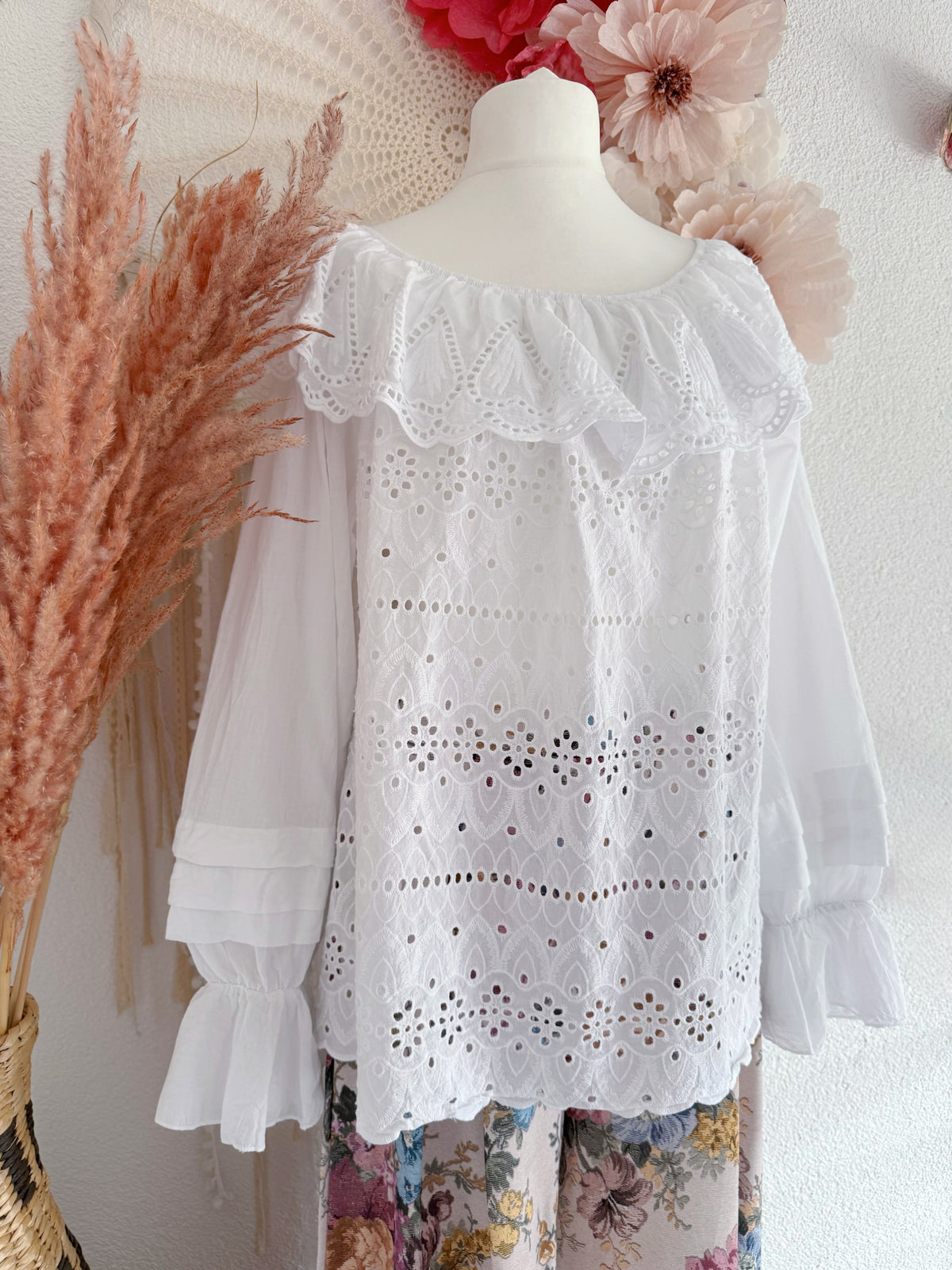 LOCHSPITZENTUNIKA IM ROMANTISCHEN BOHO-STIL - ONE SIZE -