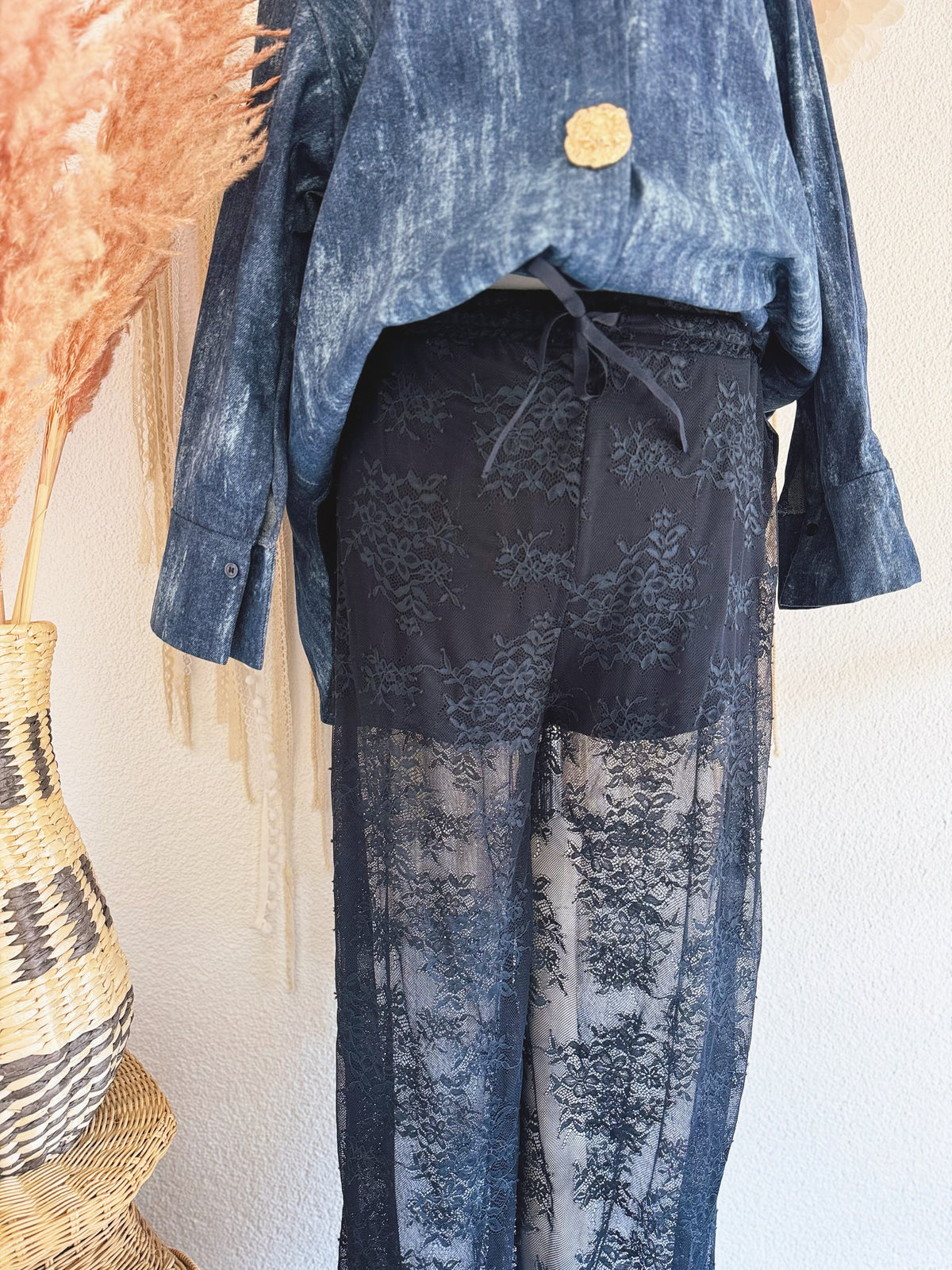 HOSE AUS SPITZE IN DUNKELBLAU - ONE SIZE -