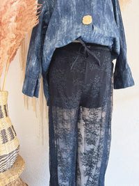 HOSE AUS SPITZE IN DUNKELBLAU - ONE SIZE -