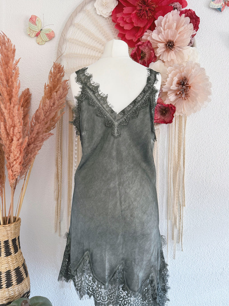 ASYMMETRISCHES SPITZENTOP IN KHAKI - ONE SIZE -