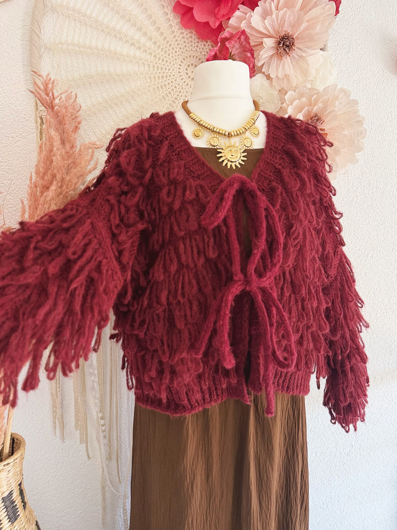KUSCHELIGE STRICKJACKE MIT FRANSEN - ONE SIZE -
