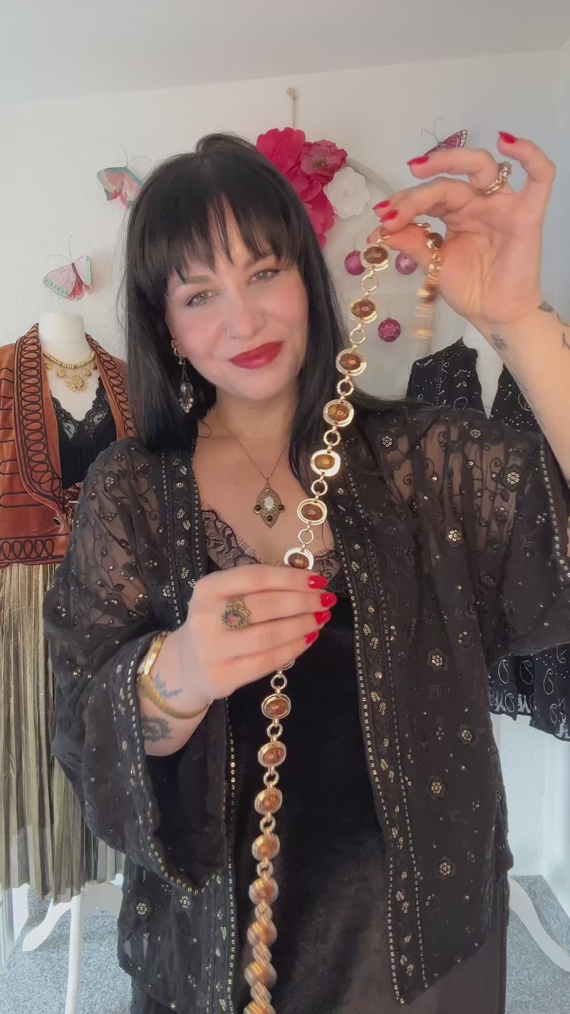 ELEGANTER KETTENGÜRTEL MIT BRAUNEN STEINEN