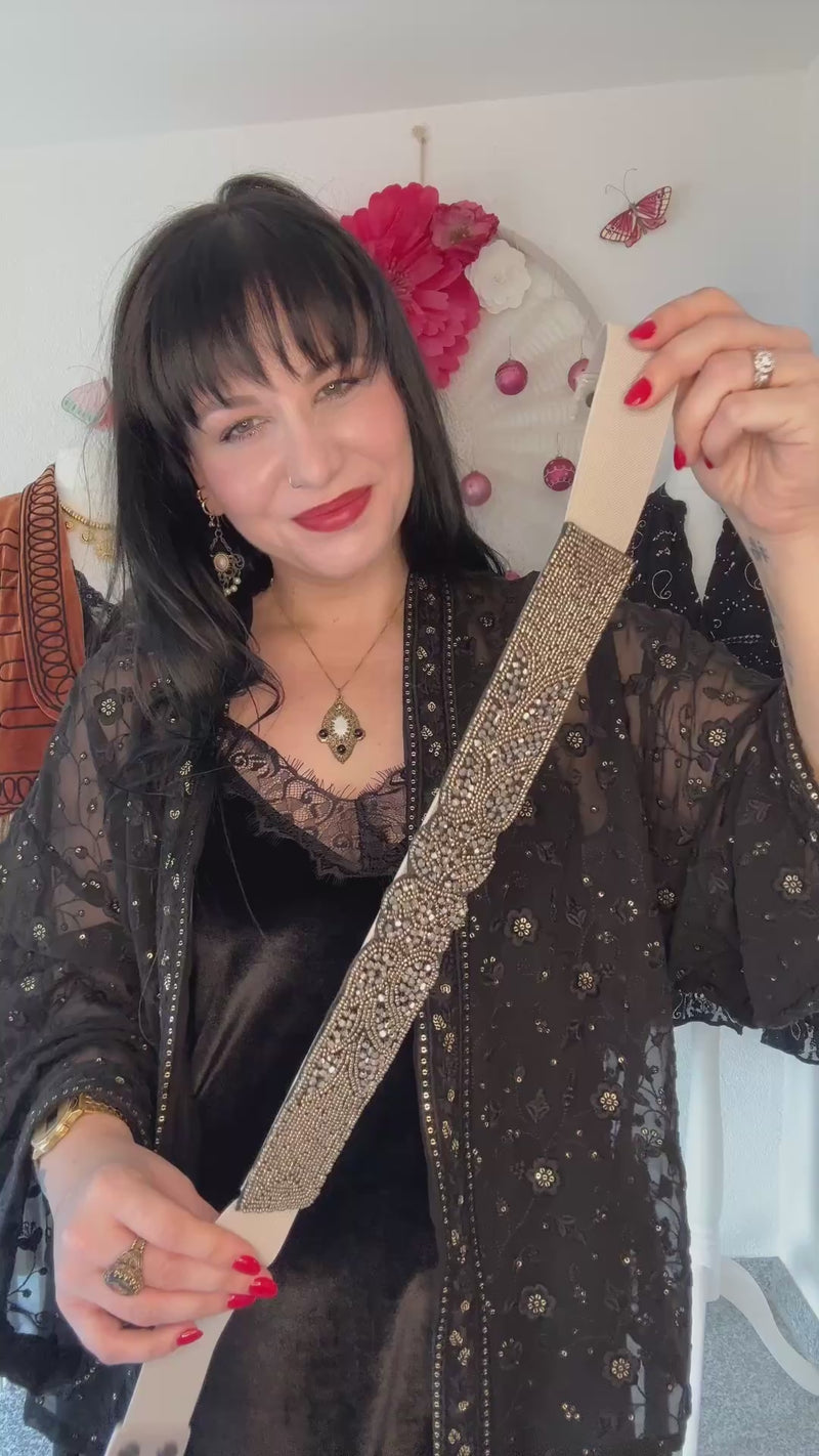 PERLENBESTICKTER GÜRTEL IN SCHWARZ/SILBER - VERSCH. GRÖßEN