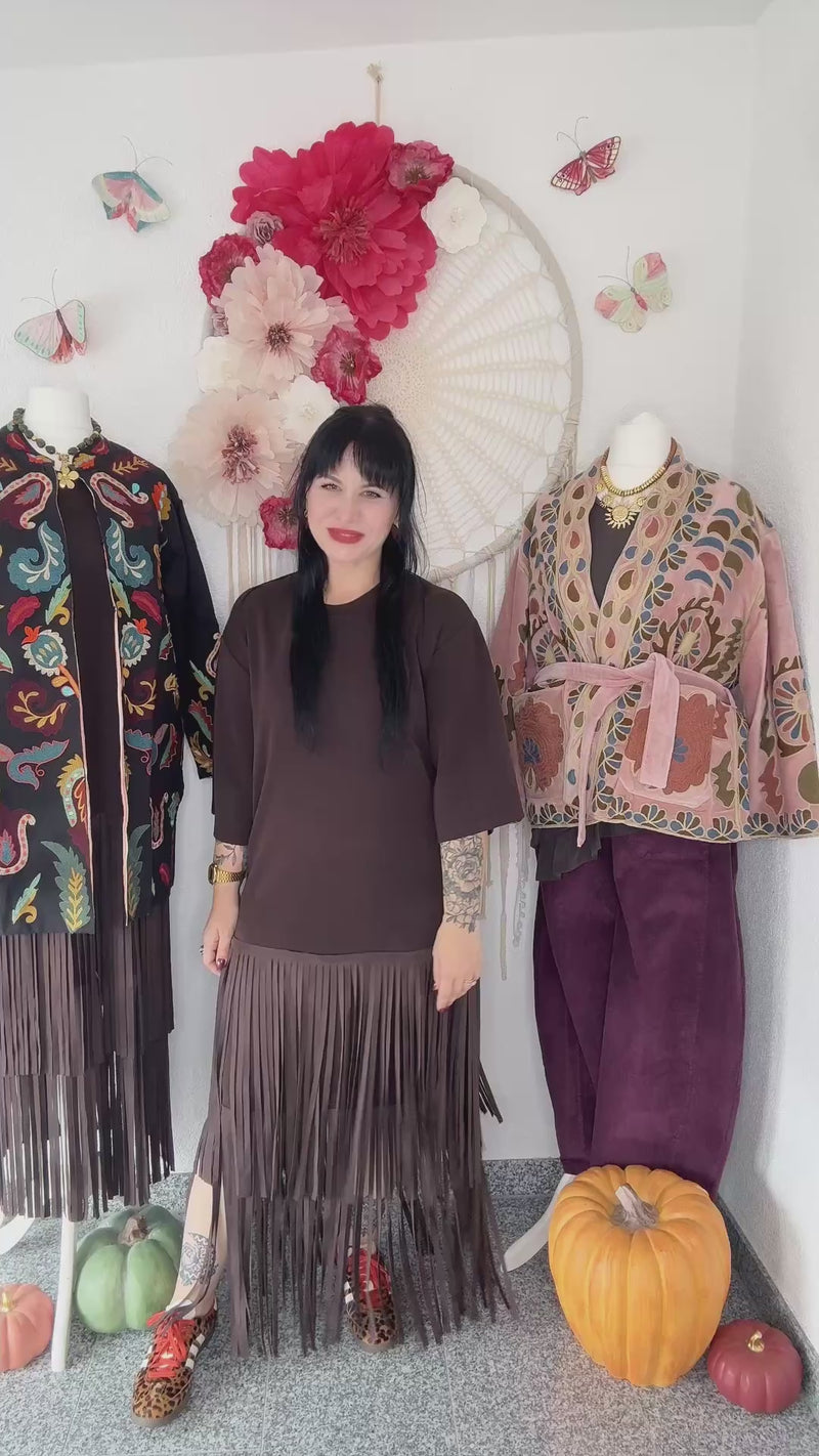 MAXIKLEID MIT FRANSEN IN BRAUN - ONE SIZE -