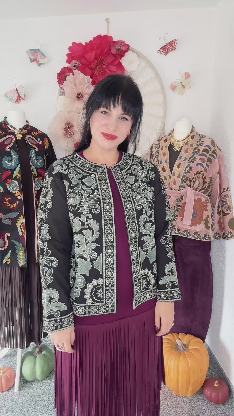 BOHOJACKE IN SCHWARZ MIT STICKEREIEN - ONE SIZE -