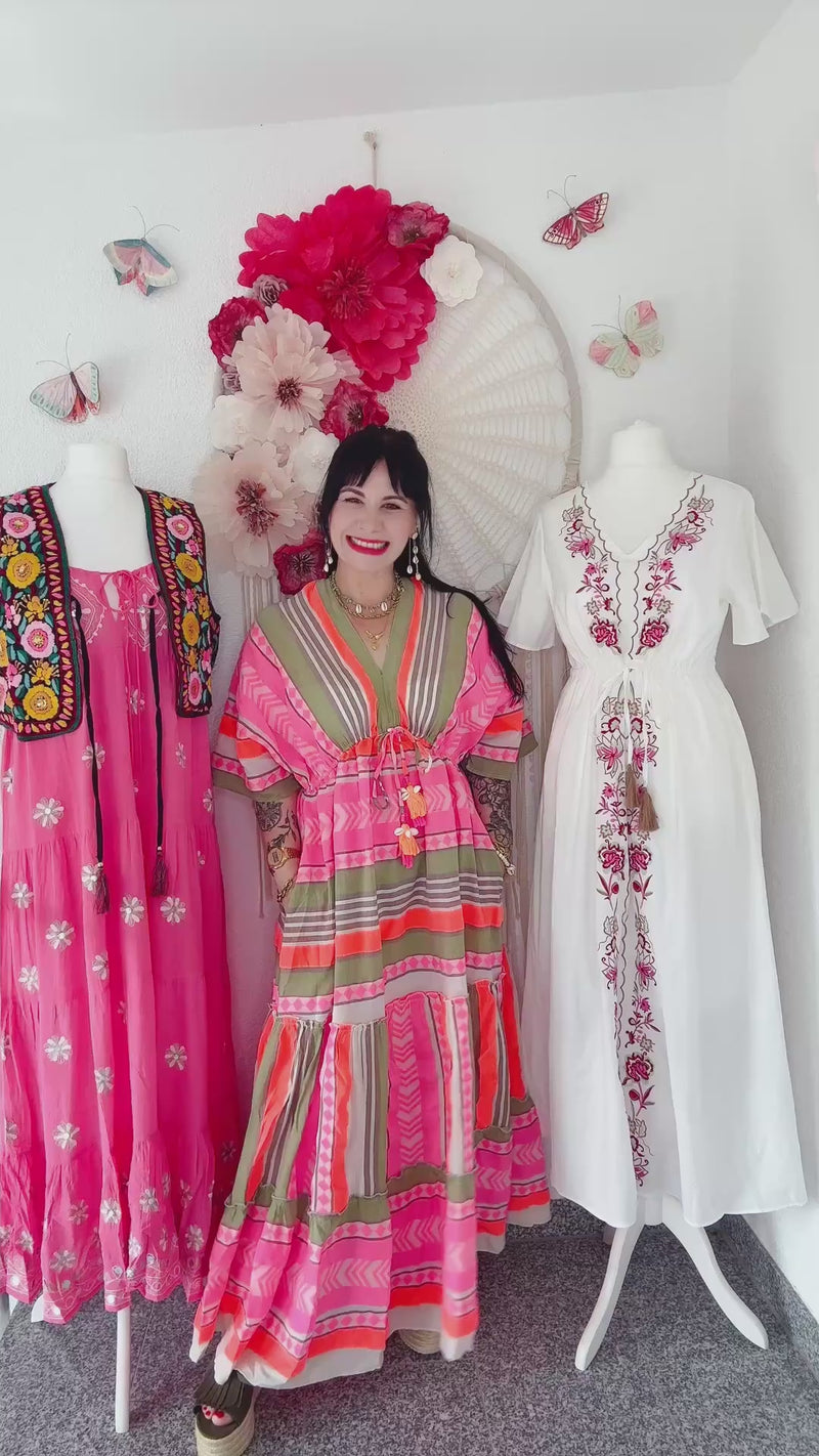 SOMMERLICHES BOHOKLEID MIT ETHNOPRINT IN NEONFARBEN - ONE SIZE