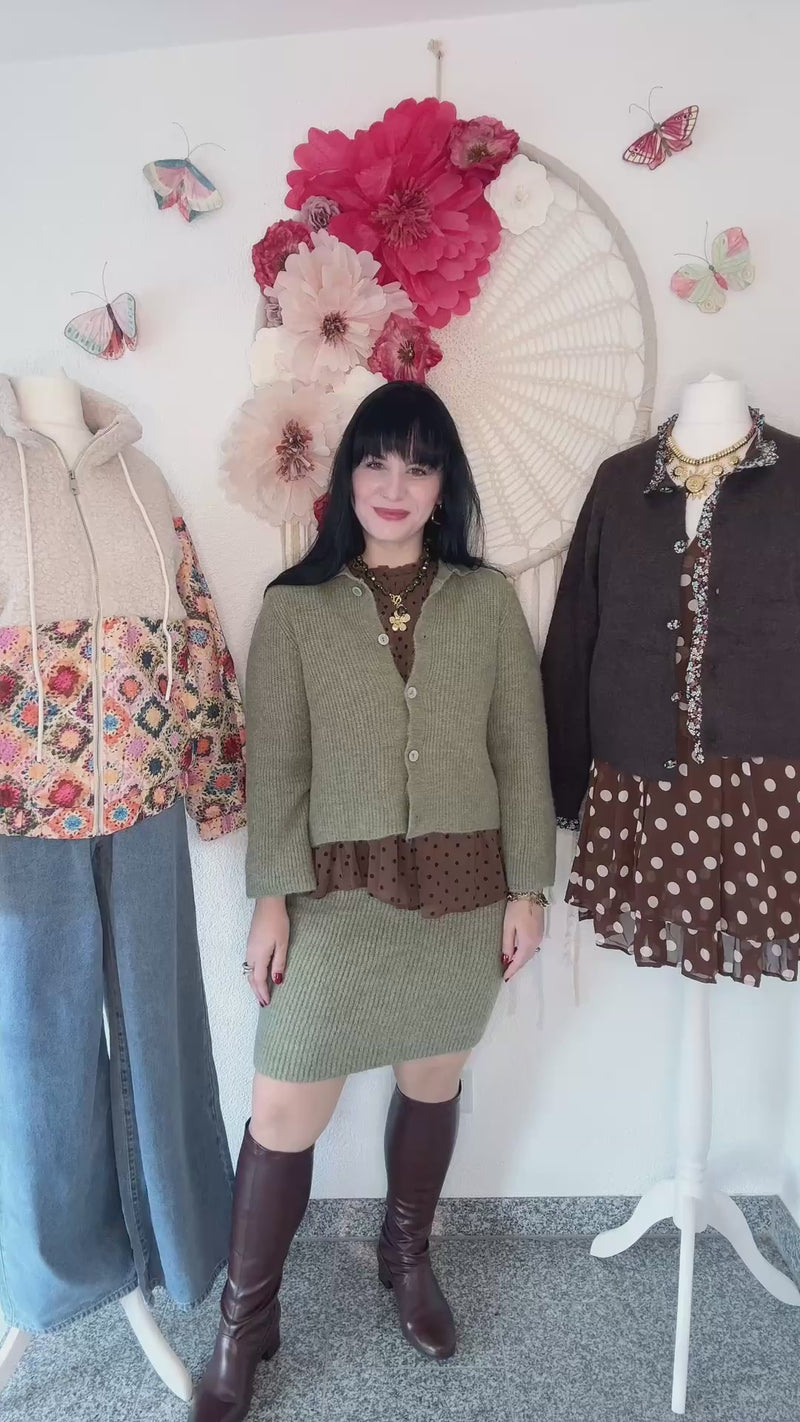 STRICK - ZWEITEILER - STRICKJÄCKEN & ROCK IN KHAKI - ONE SIZE -